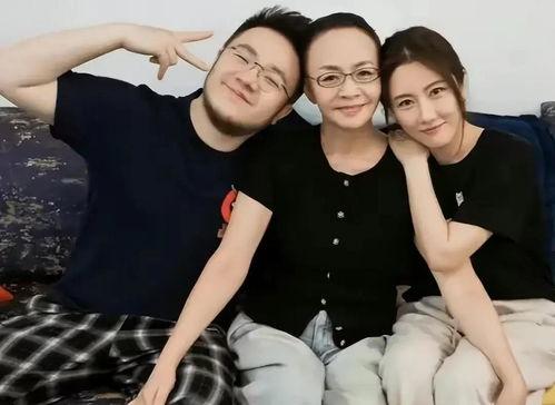 娱乐吃瓜君亚裔,亚裔明星背后的故事与成长历程